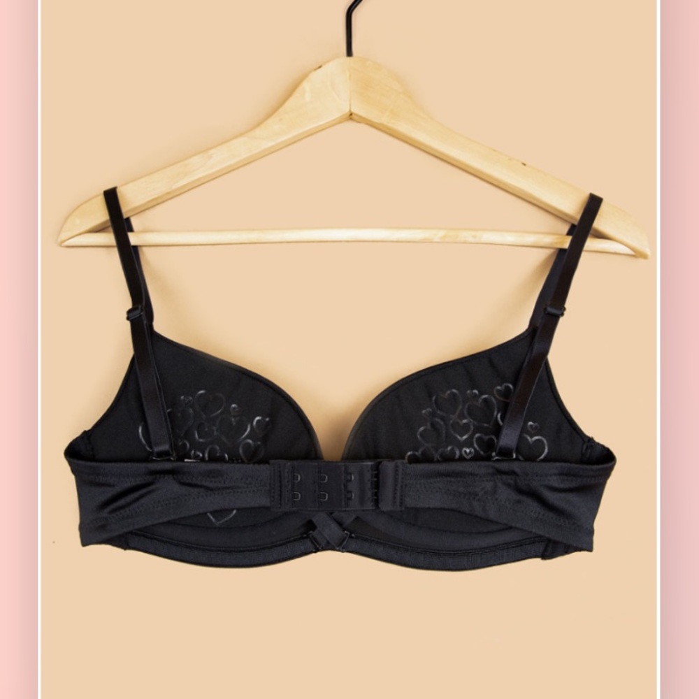 Upbra T-Shirt Bra Black - 32DD NWOT